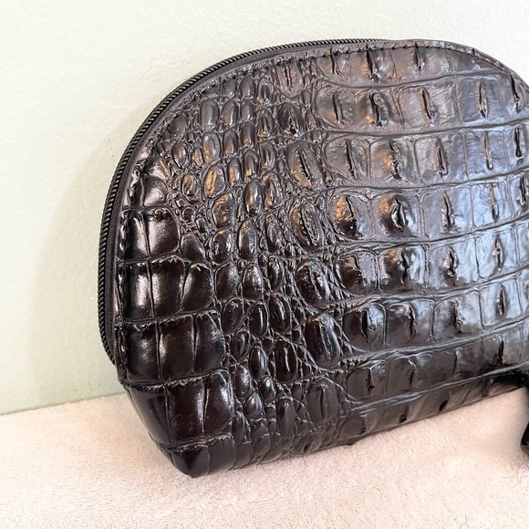 Unbranded Women Black Reptile Emboss Zip Around Wrist Strap Half-Moon Pouch NWOT - Picture 8 of 9